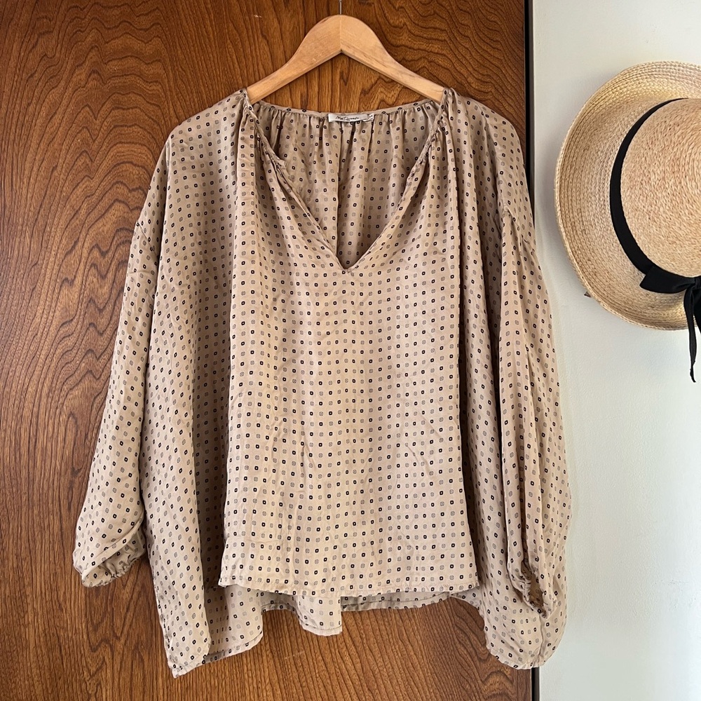 Mes Demoiselles 100% silk Beige Printed Peasant Blouse sz 36